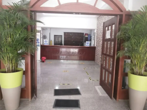 Pipos Apartment