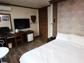 Sokcho Eastern Tourist Hotel