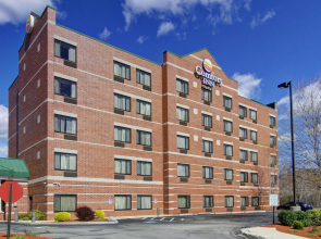 Spark by Hilton Woburn Boston