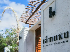 Tamuku Padang Padang, CARI Surf Camp
