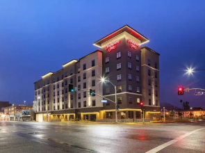 Hampton Inn Riverside Downtown