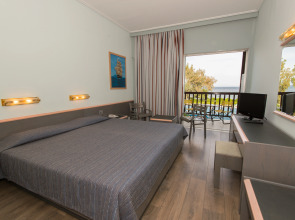 Golden Coast Hotel & Bungalows - All Inclusive