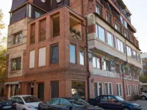 Silvia's Apartment
