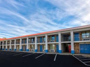 Motel 6 Cookeville, TN