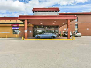 SureStay Plus Hotel by Best Western Seven Oaks