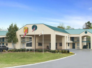 Super 8 Meridian