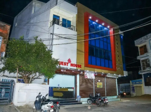 Sanskar Guest House By OYO Rooms