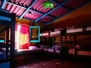 SUEñO PROFUNDO HOSTEL