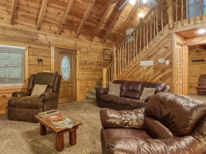 Er96 - Squirrel's Leap - Great Location! Close To Town! 2 Bedroom Cabin by RedAwning