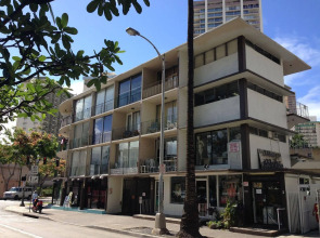 Hawaiian Ebbtide Condos