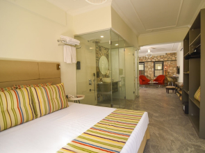 Sweet Studio Flat with Patio SARMAŞIK