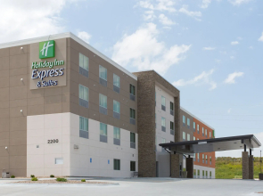 Holiday Inn Express and Suites Lincoln I - 80 by IHG
