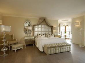 Heinitzburg Boutique Hotel