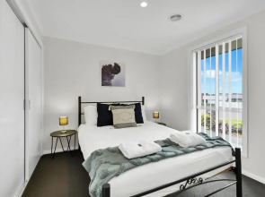 Emmaville - Modern, Convenient & Pet Friendly