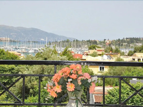 Hotel Pyrros