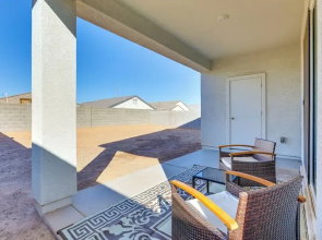 10 Mi to Dtwn Phoenix: Updated Home
