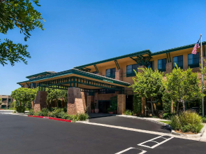 Hampton Inn & Suites Agoura Hills