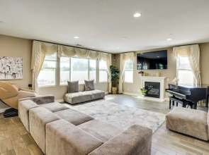 3 Mi to Disneyland: Home w/ Hot Tub + Game Room