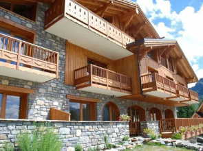 Hotel The Originals Chalet Matsuzaka (ex Hôtel-Chalet de Tradition)