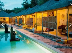 Bungalow Cafe Gili Beachfront