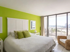 Lux One Bedroom Close to Wynwood