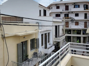 George s Poet Maisonette