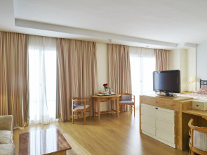 Estival Torrequebrada