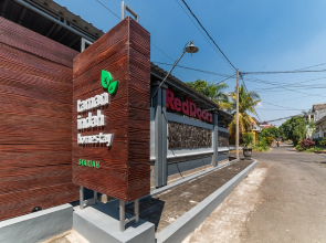RedDoorz Syariah near RRI Malang