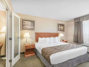 Ramada by Wyndham Clairmont/Grande Prairie