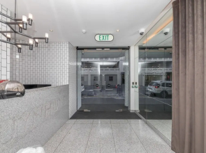 Stylish Minimalist Studio in Central Cape Town