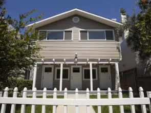 Globe Suites Off Main