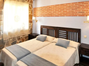 House With 8 Bedrooms in Hoyocasero, With Wonderful Mountain View, Furnished Terrace and Wifi