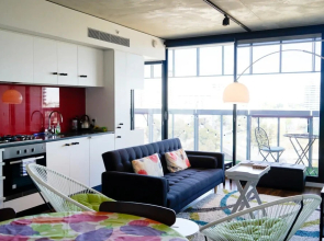 Modern 2 Bedroom Apartment With City Views