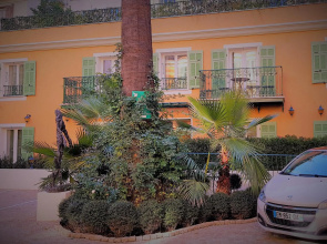 Hotel Oasis