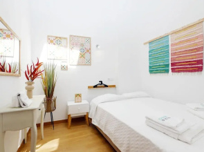 Z 02 - Bedroom 2 in Gil Vicente Guest Rooms