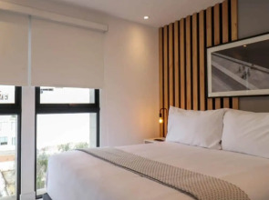 w Elegant 2BR With Balcony in Miraflores