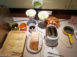 Home Inn (Langfang Wanda Plaza Railway Station)