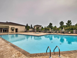 Group Winter Retreat! Stunning Villa Near SDC