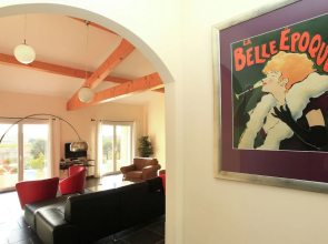 Charming Villa in Escales With Jacuzzi