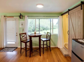 Soothing Studio w/ Lush Views: 2 Mi to Beach!