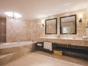 Rezen Retreat City Qiyu