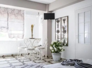Cleopatra Residence