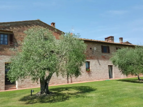 Farmhouse in Chianti With Pool and Terrace