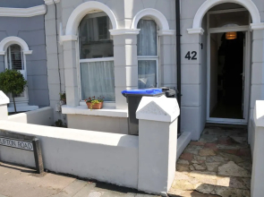 Clifton Road