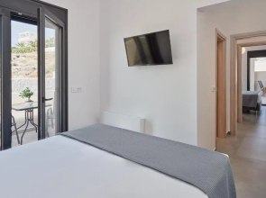 Blue Armonia Villa with Heated Pool