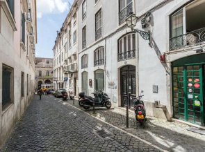 Beautiful and Stylish 5BR in the heart of Chiado