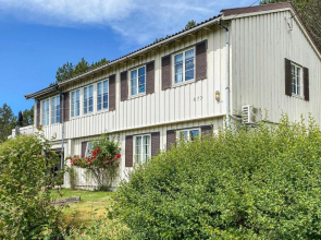 Stunning Home in Lindesnes With 3 Bedrooms and Wifi