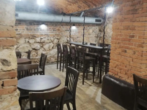 Lorf Hostel&Apartments