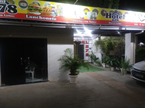 Hotel 678