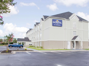 Microtel Inn & Suites by Wyndham Camp Lejeune/Jacksonville